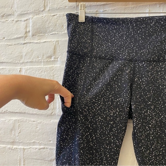 Lululemon || Rebel Runner Crop Magnetized Jacquard Black White Luxtreme 6 - Picture 3 of 13